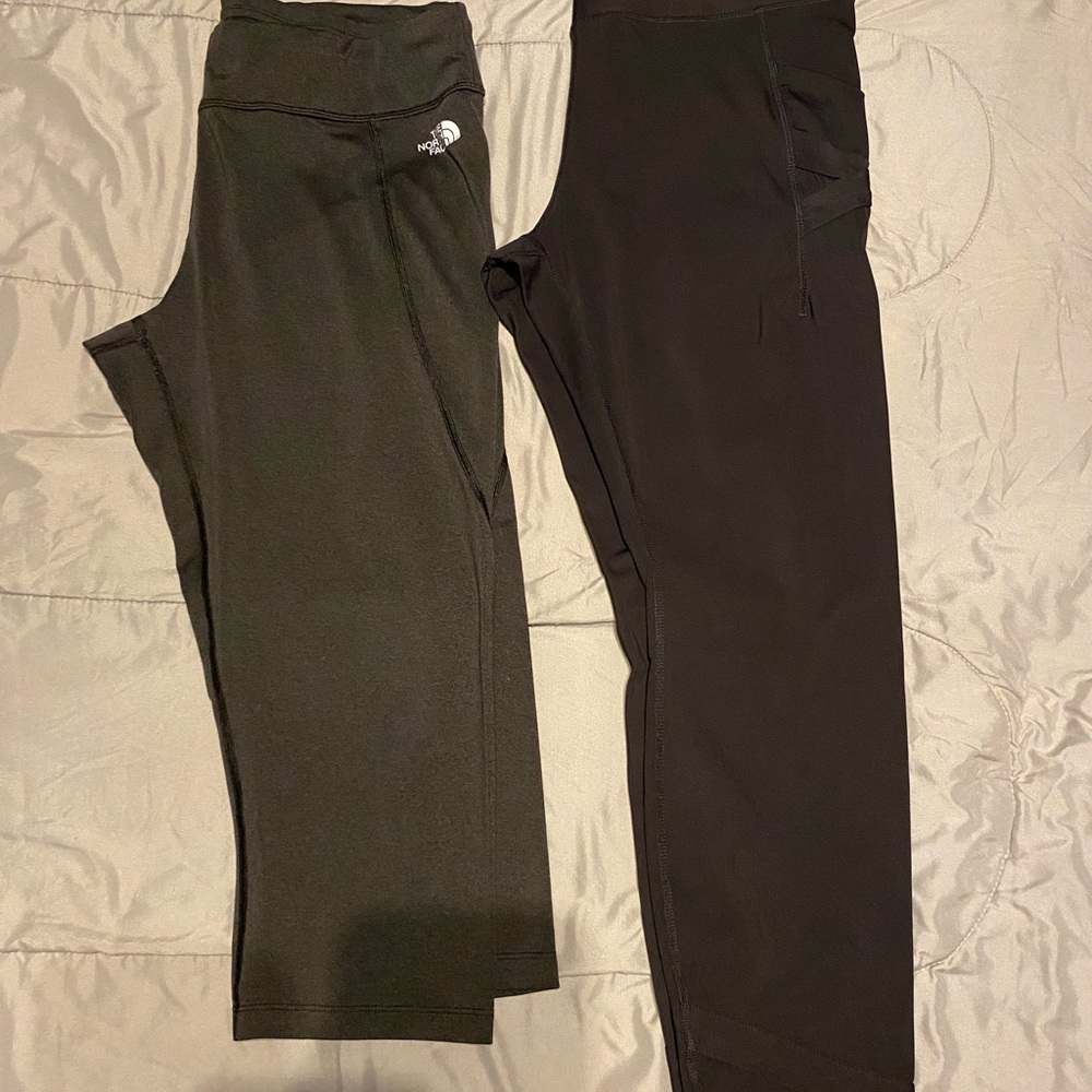 The North Face Women’s Capris Legging Bundle